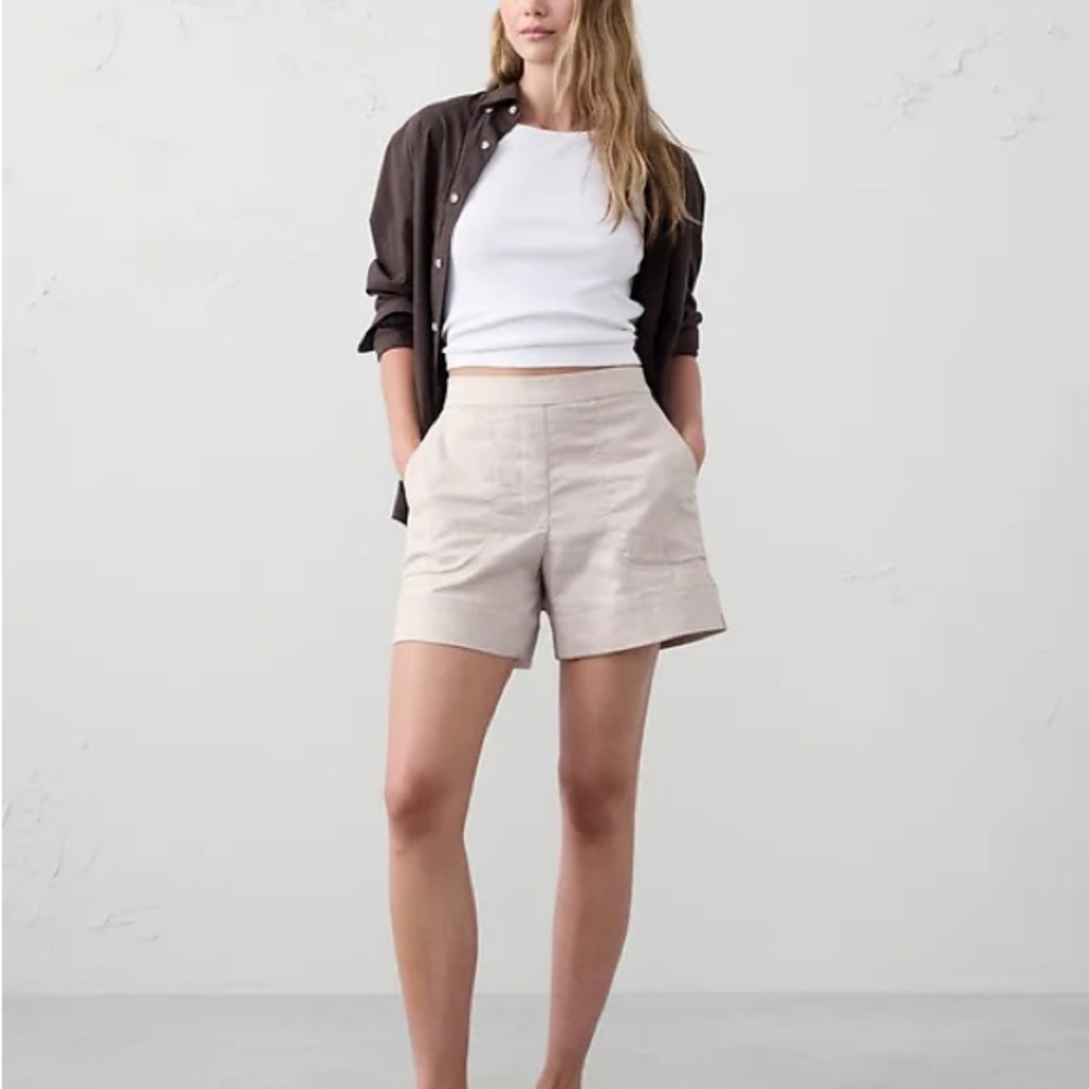 Banana Republic Factory Linen Pull On Shorts in Flax Sz M